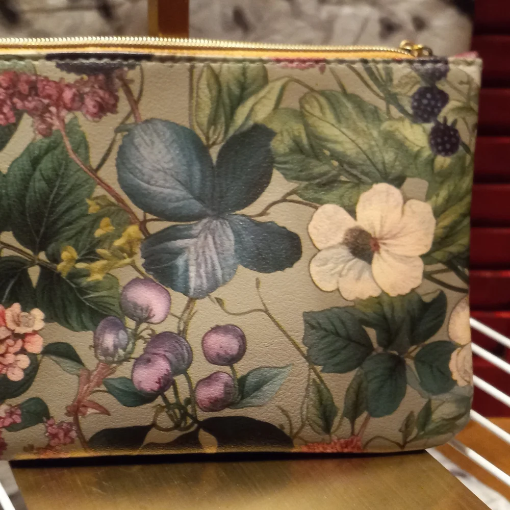Ipsy Floral Zip Pouch with Botanical Print - Picture 2 of 3